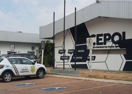 Homem espanca e esfaqueia a companheira e diz que a morte foi por crise epiléptica