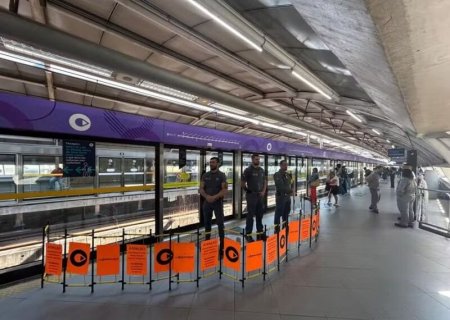 Passageiro morre prensado entre a porta do metrô e plataforma de estação em SP