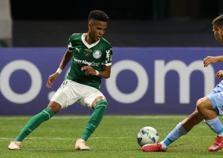 Palmeiras faz 6, Flamengo vence com sufoco e Inter bate Bahia