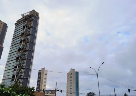 Frente fria dá sinais e chuvas retornam deixando tempo instável em MS no sábado