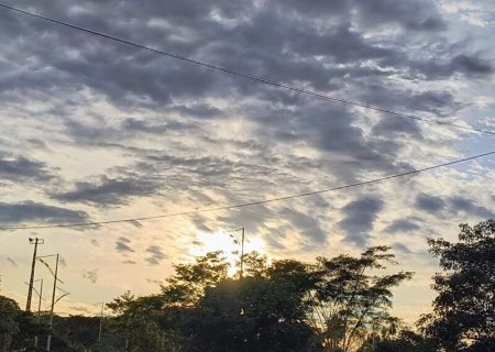 Mesmo com manhãs amenas, terça-feira promete até esquentar em MS